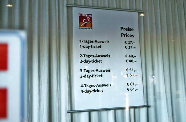 Ceny vstupného EB 2011