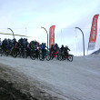 Megavalanche. 50 minut sjezdu s 350 bikery...