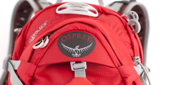 Americk znaka Osprey, orientujc se pevn na vrobu batoh, pichz s novou technologi vodnch rezervor a hydraulicky stavnch cyklistickch pack...