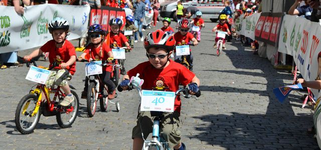Tour de Kids 2012 ve finle, dvactou zastvkou je Praha