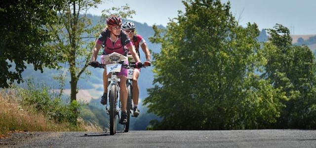 Nejpopulrnj domc letn orientan zvod dvojic na horskm kole se letos uskuten 16. a 17. ervence vPodkrkono. Centrum zvodu bude vautokempu Luany u Jina.