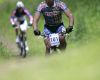 �P MTB XC #3 2009 - Okrouhl�: Franti�ek �il�k pron�sledovan� Milanem Zvonkem