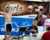 Podkrkono�sk� maraton 2009 - show sp�kra Lubo�e Tomana p�i tombole a jeho "ob�"...