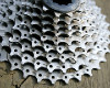 Shimano & KCNC pod drobnohledem
