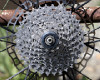 Shimano & KCNC pod drobnohledem