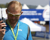Jan Slav��ek nezv�zn� poslouch� vys�la�ku