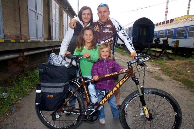 V�clav Silovsk� s rodinou - �enou Janou a dcerami Ma�enkou a Violkou