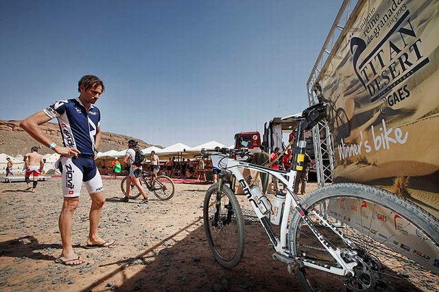 Titan Desert 2012 - vítězný bike Tomáše Vokrouhlíka