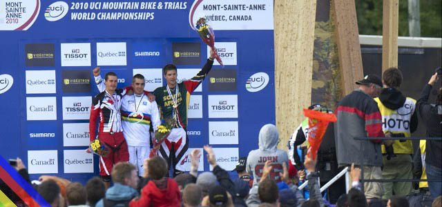 Sjezdovým kláním skončilo 21. mistrovství světa horských kol. Poslední medaili v Mont Sainte Anne vybojoval Australan Sam Hill ...