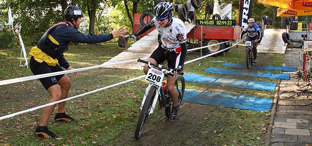 Free Litovel Bobr Cup, prestižní soutěž štafet extrémních sportů, letos ovládl tým Pivovaru Litovel s bikerem Robertem Novotným.
