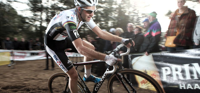 Oba domácí cyklokrosové seriály ovládl nestárnoucí Sven Nys. Minulý víkend slavil Superprestige, včera se radovat z Bpost Bank Trofée, závod vyhrál Niels Albert.... 