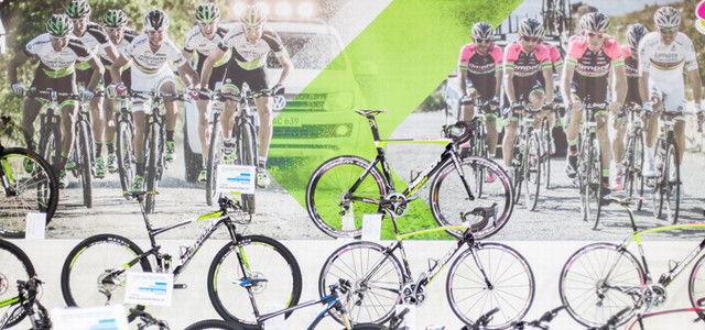 Na veletrhu se bude i z�vodit! P�ipraven je Hervis Race For Bikes