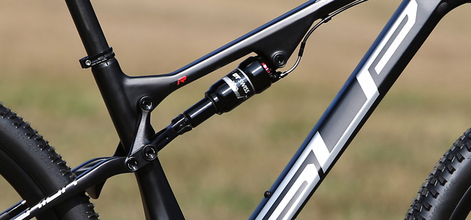 Fotogalerie: Superior Team XF 29 Issue R