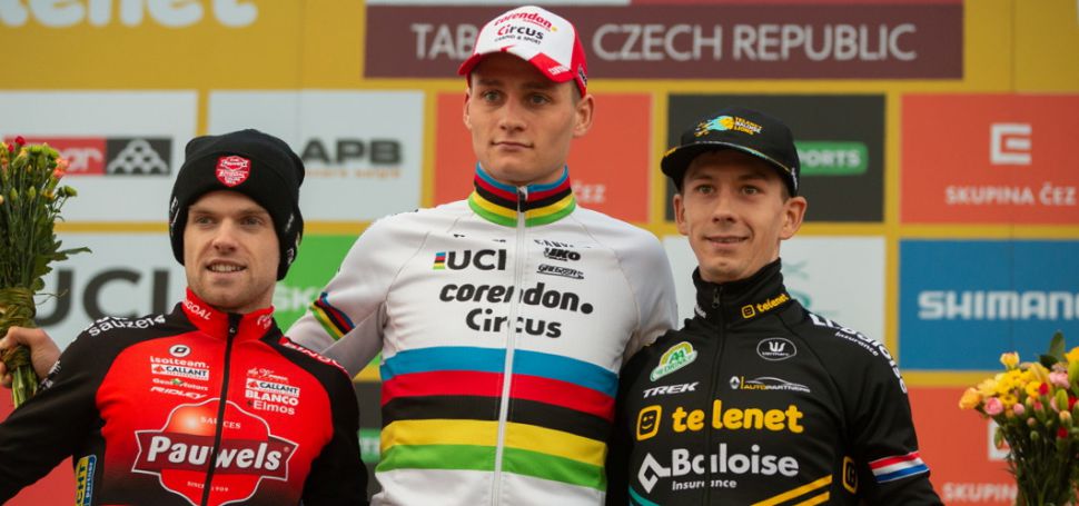 Fenomenální multicyklista Mathieu van der Poel o víkendu dokázal, že Česko je jeho zaslíbená destinace. Letos zde vyhrál třikrát, z toho to byly dvě velké premiéry...