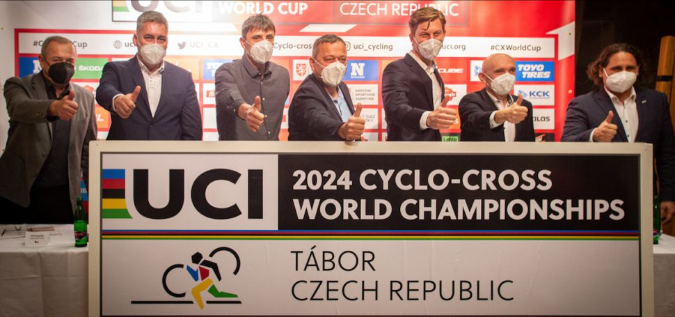 Tábor představil logo na mistrovství světa v cyklokrosu 2024