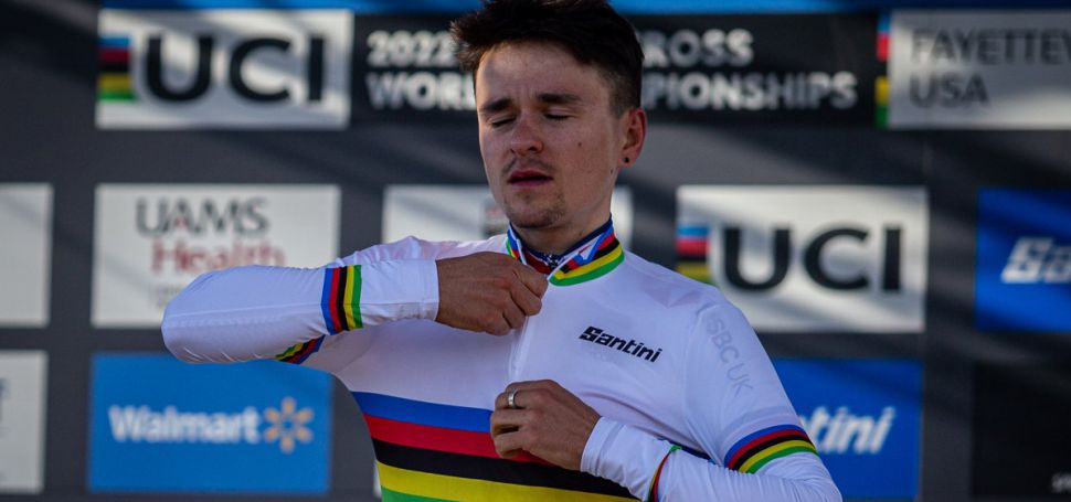 Aktuální světový šampión v cyklokrosu Tom Pidcock se rozhodl nestartovat na MS v Hoogerheide...