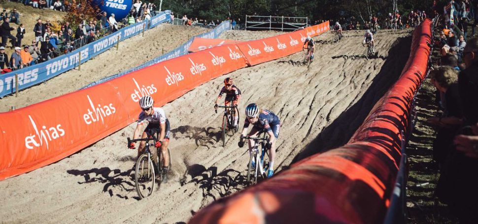 Světový pohár cyklokrosařů 2023/24 bude mít 14 závodů, novinkou v programu Troyes
