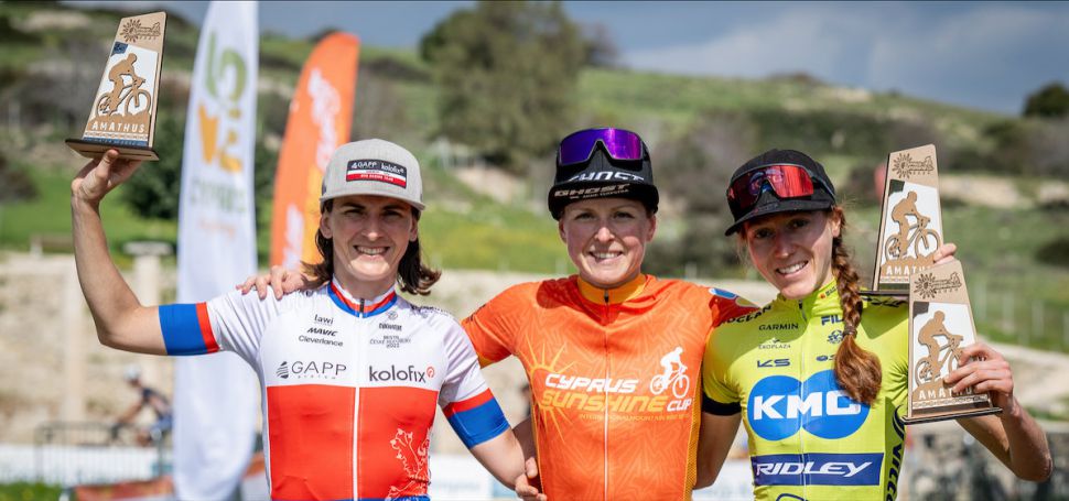 První ze tří závodů XCO kategorie C1 Cyprus Sunshine Cup českým bikerům vyšel, zvítězili Terpstra a Gonen... 