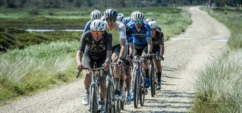 V novm kalendi UCI Gravel World Series 2025 je 31 zvod