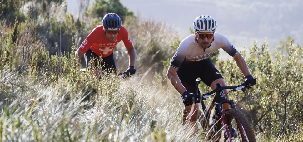 Nino Schurter a Filippo Colombo utvo dvojici na Cape Epic