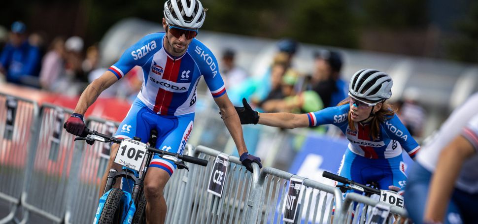 ampiont biker se sthuje do Crans Montany, otevraj ho tafety