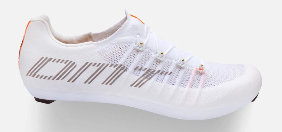 Tour de France s tretrami na tkaniky, Tadej Pogaar a jeho vyproen DMT Pogi's