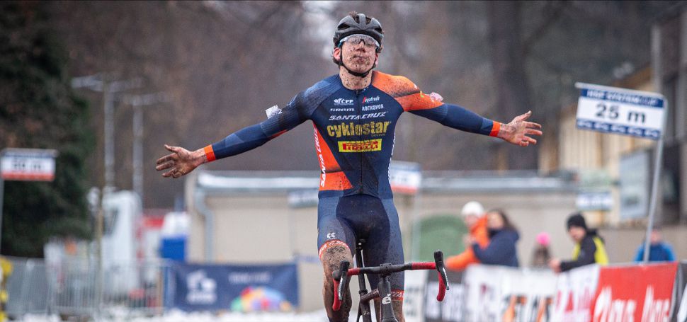 Baant si v Koln doletl pro svj prvn triumf, Zemanov suvernn