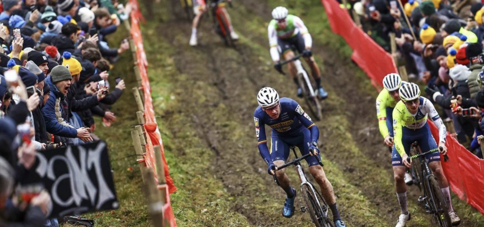 Svtov pohr v Namuru: van der Poel a Pieterse zpt v ternu