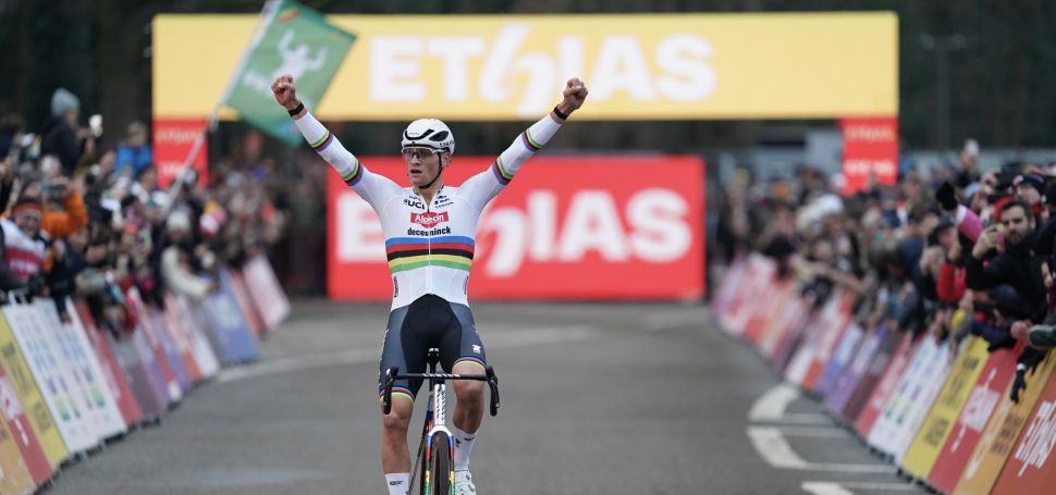 Mathieu van der Poel zat�m nepora�en. Je to posledn� sez�na v ter�nu?