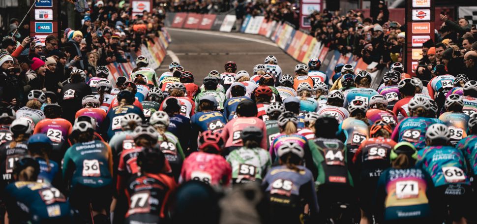 Dal�� Sv�tov� poh�r ji� dnes, v�no�n� turn� jede na pln� obr�tky