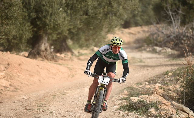 Kristin Hynek v dresu ldra Andaluca Bike Race 2016