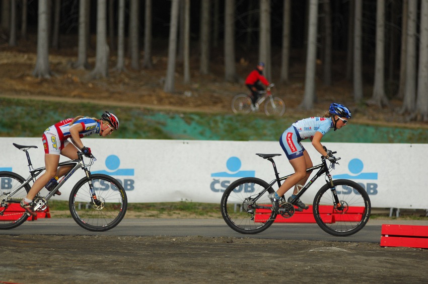 Merida Bike Vysoina '08 - sprint: Jana Valeov a Lucie Vesel