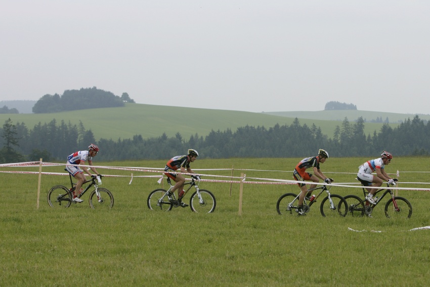 P MTB XC #3 2009 - Okrouhl: start Elite