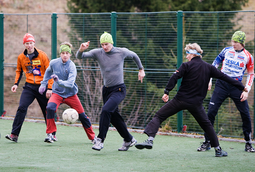 Pec pod Snkou 2009 - slavnostn oteven - bomber Bouda s plnm nasazenm...