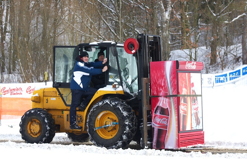 Cyklokrosov MS v Tboe 2010 - tvrtek: Belgian si dovezli i automaty na kukaky