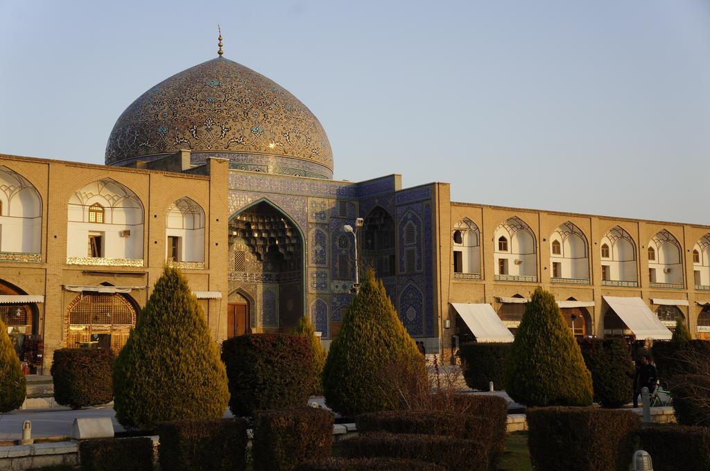 Nmst s meitou v Esfahanu