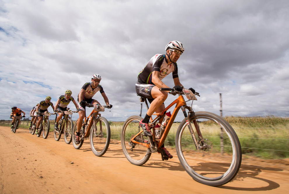 Cape Epic 2014 - Christioph Sauser thne vlek biker