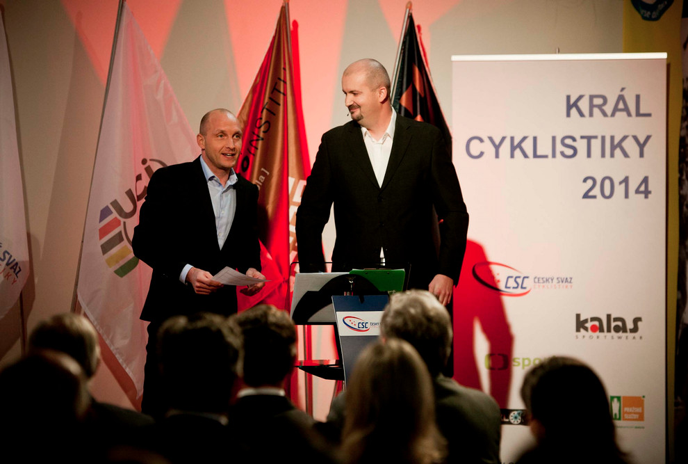 Krl cyklistiky 2014 - modertorsk duo Petr Benk a Tom Jlek