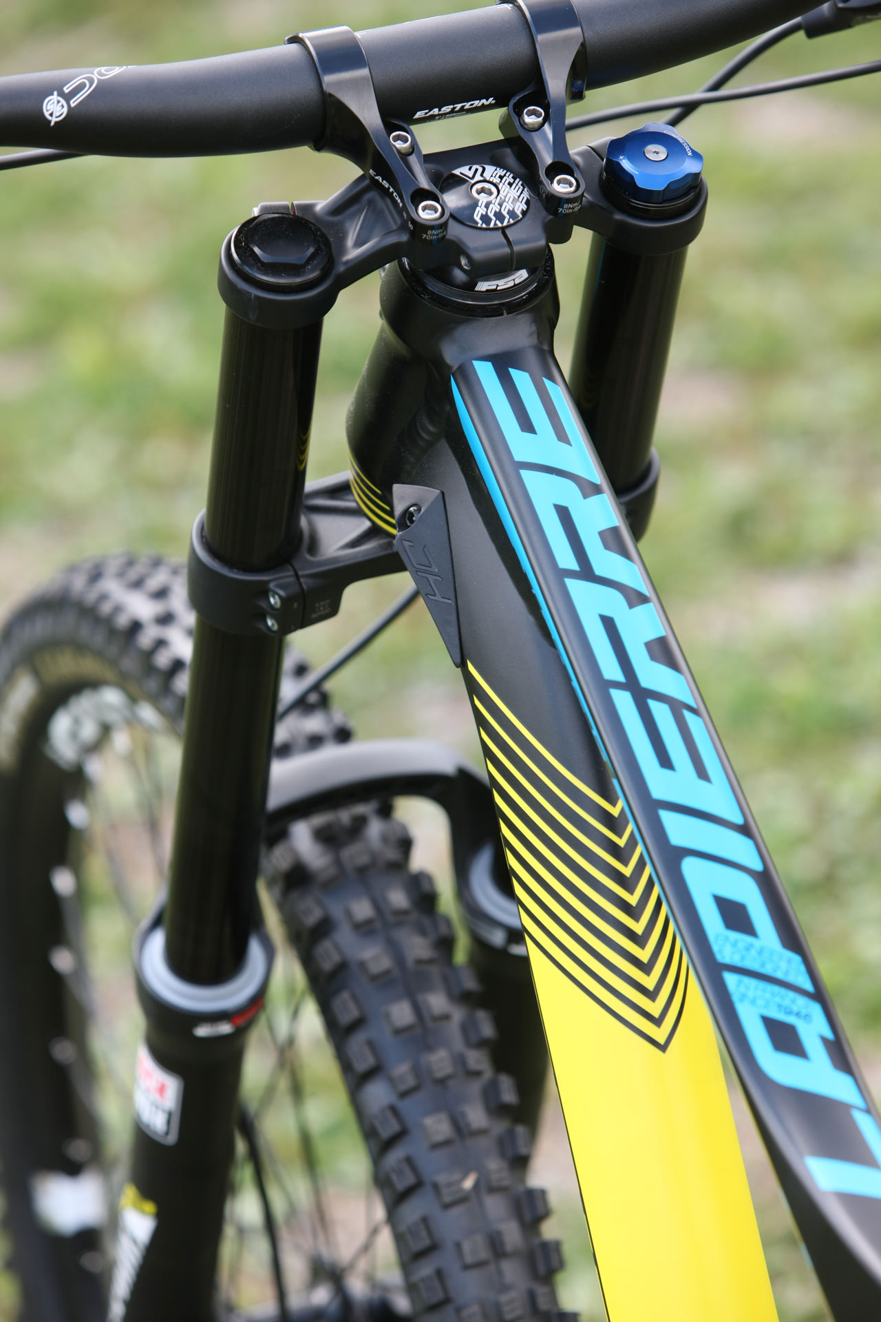 Lapierre DH 727