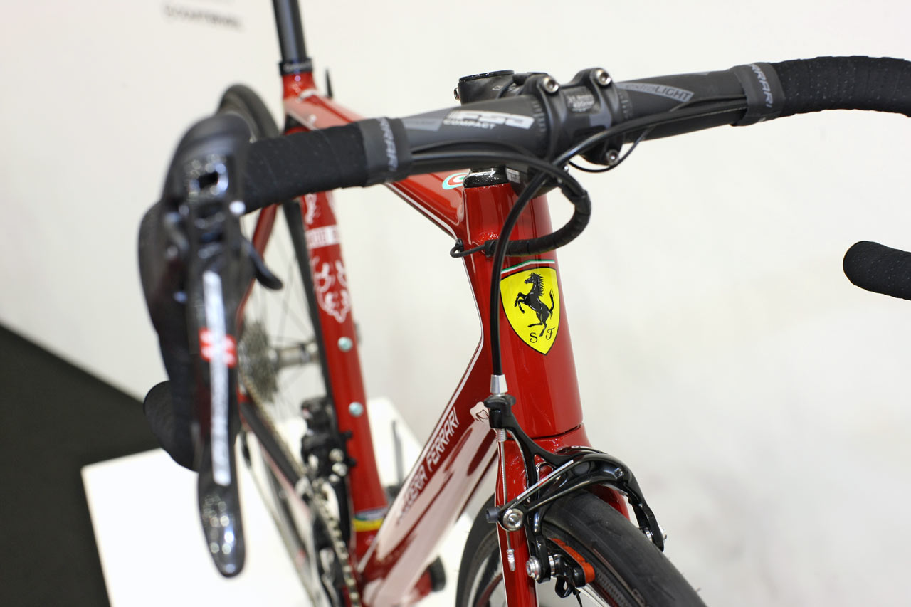 Bianchi / Ferrari 2018 - Eurobike