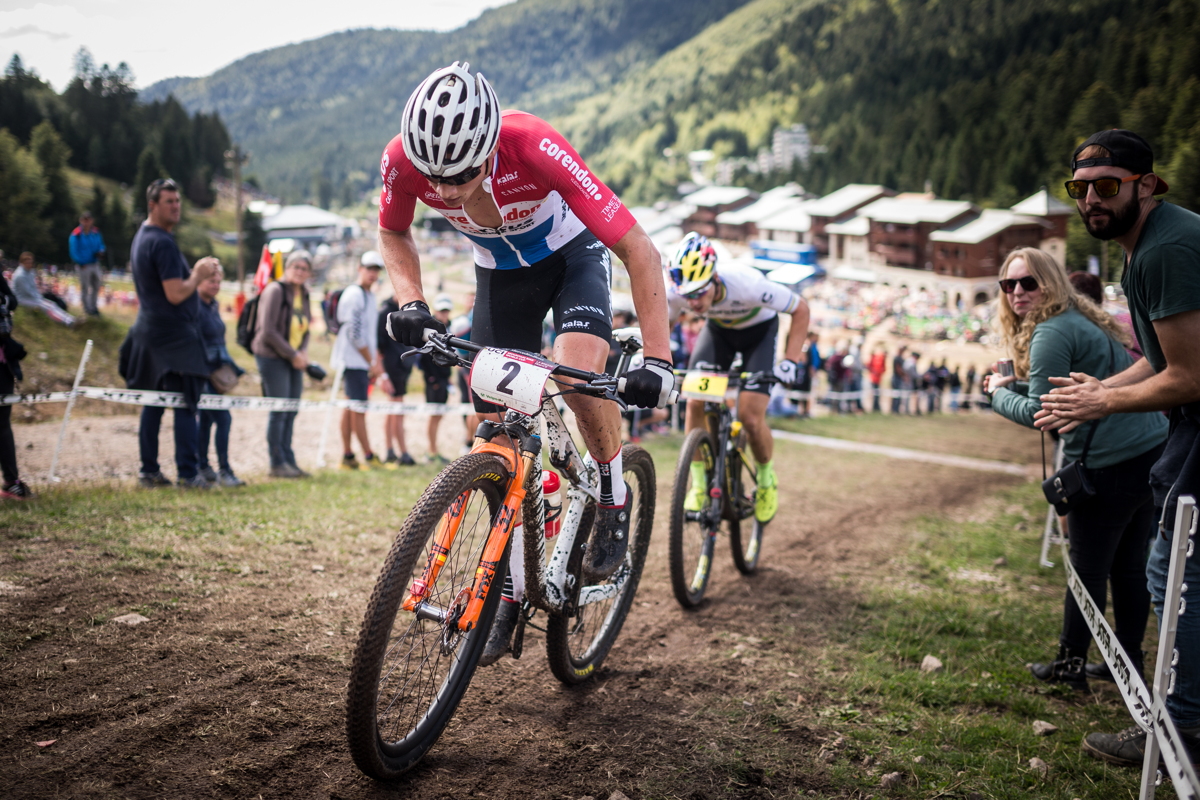 Mathieu van der Poel a Henrique Avancini