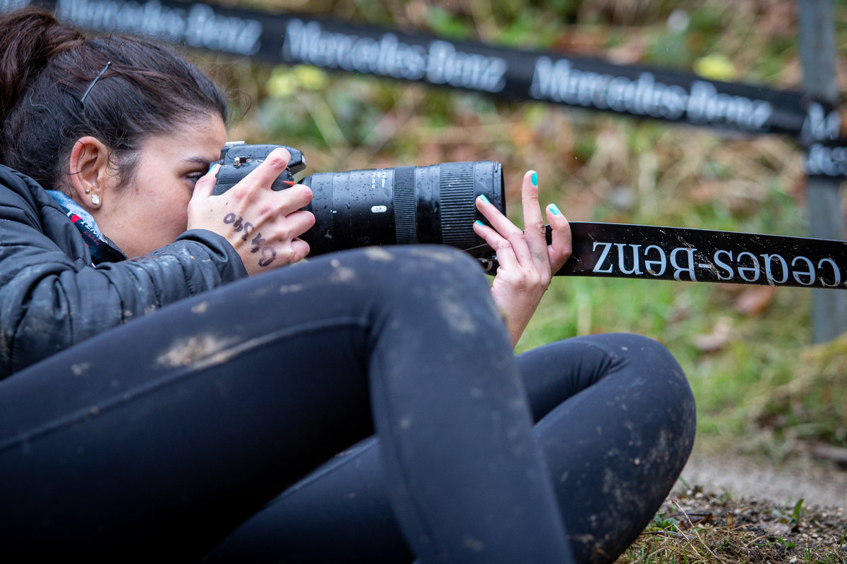 Albstadt 21 - trnink - kad fotografka v jinak muskm prosted je osven