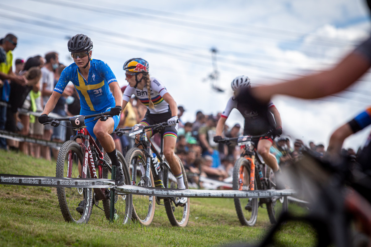 SP Les Gets 2021 - Jenny Rissveds a domc Pauline Ferrand Prevot