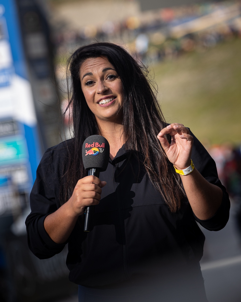SP Lenzerheide 2021 - letos nov reportrka Red Bull TV Lauren Smith