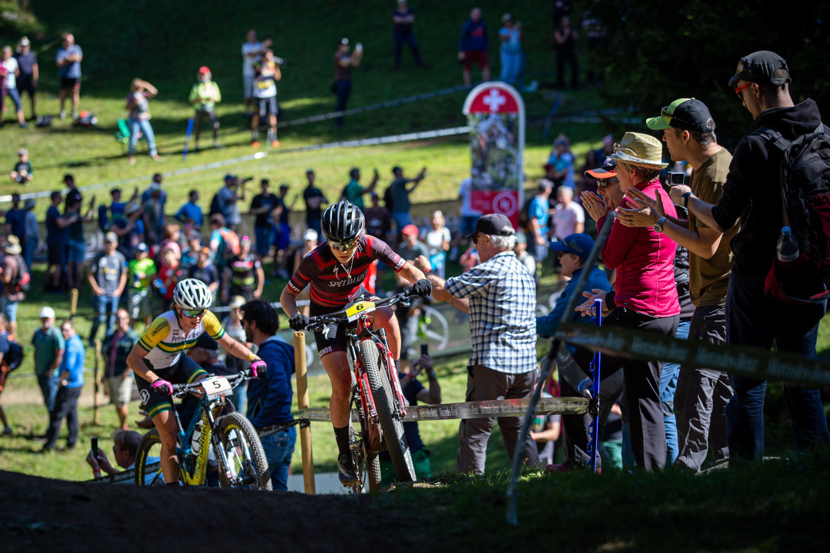 SP Lenzerheide 2021 - Sina Frei se ped domcmi fanouky chtla ukzat