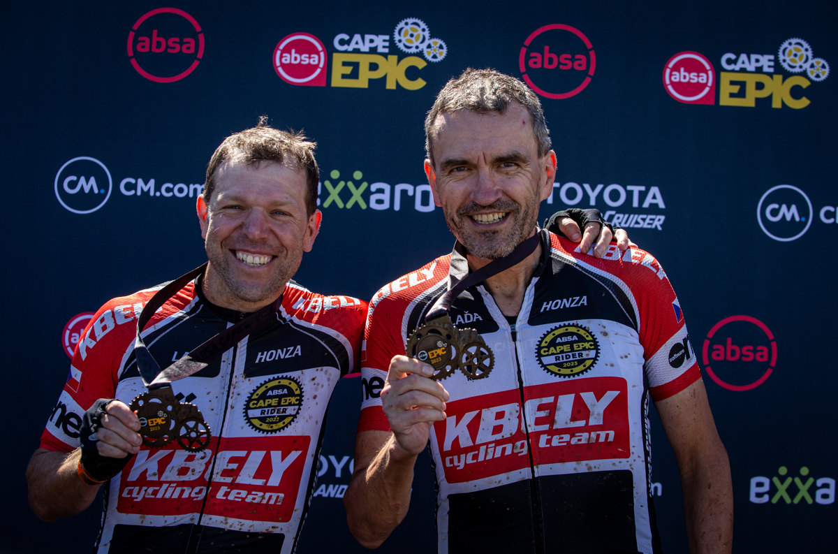 Cape Epic 2023 - 7. etapa - dvojice biker ze Kbel Ladislav Musil a Jan Knytl