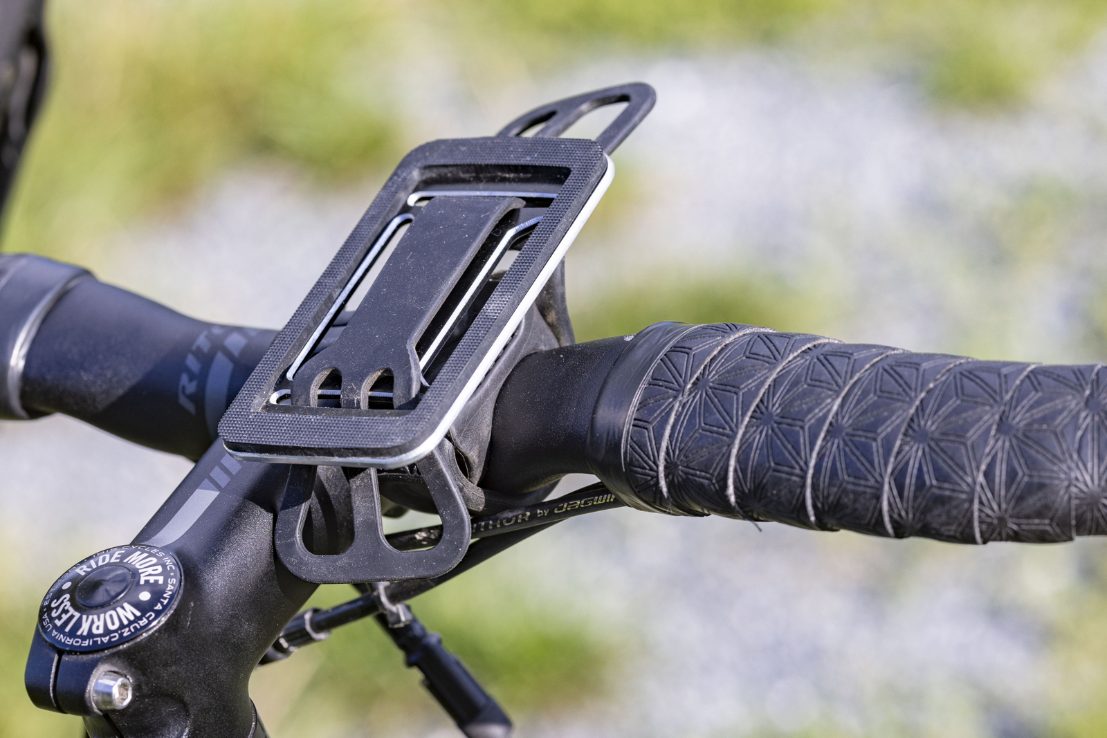 Drk telefonu Lezyne Smart Grip