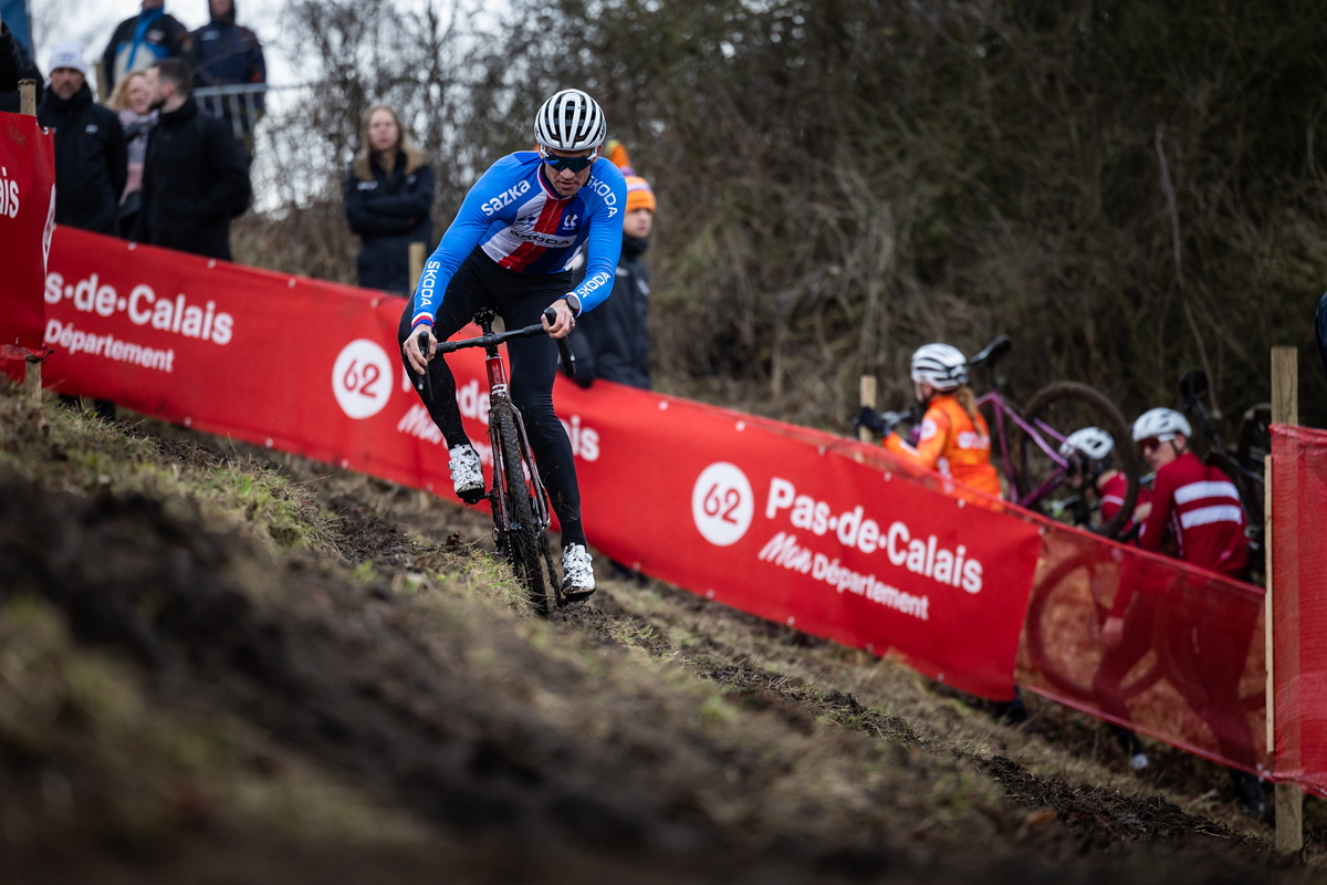 Zdenk tybar zkou mistrovskou tra