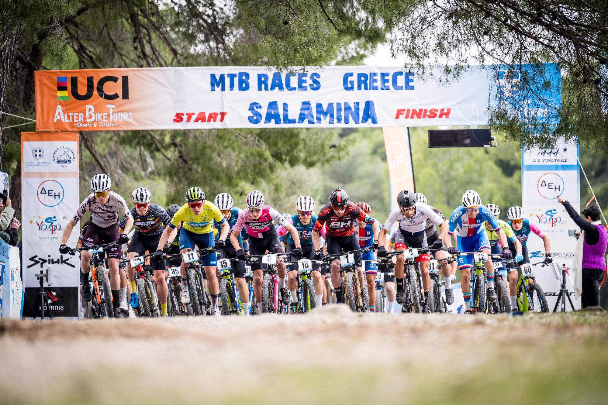 Salamina 2025 - esk rozjet