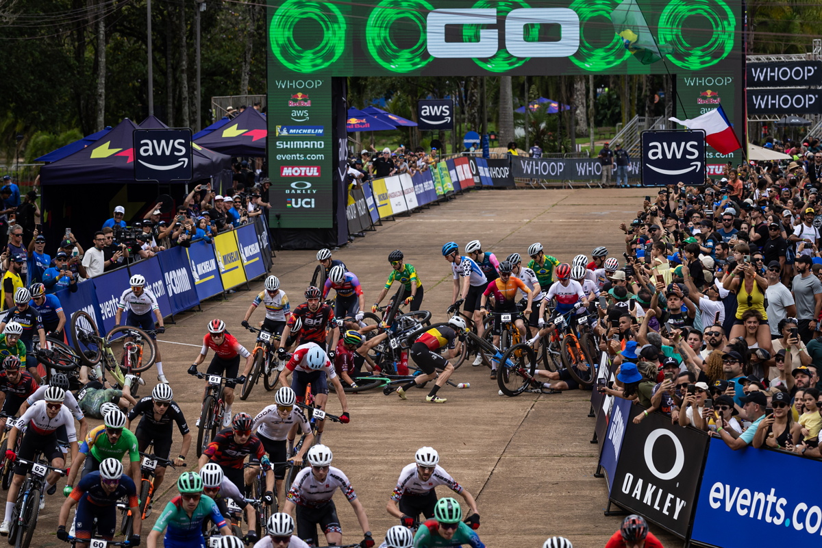 Ondej Cink doplatil na pd hned po startu